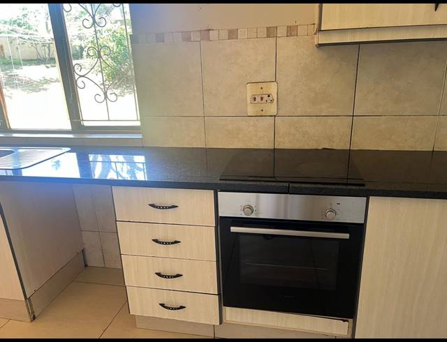 2 BEDROOM SIMPLEX TO LET IN WATERFALL